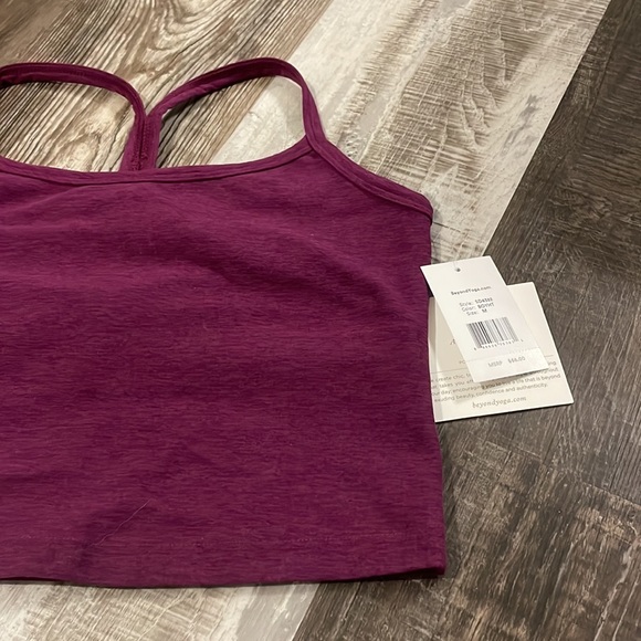 Beyond Yoga Spacedye Slim Racerback Crop Top. Medium, BNWT - Picture 3 of 4